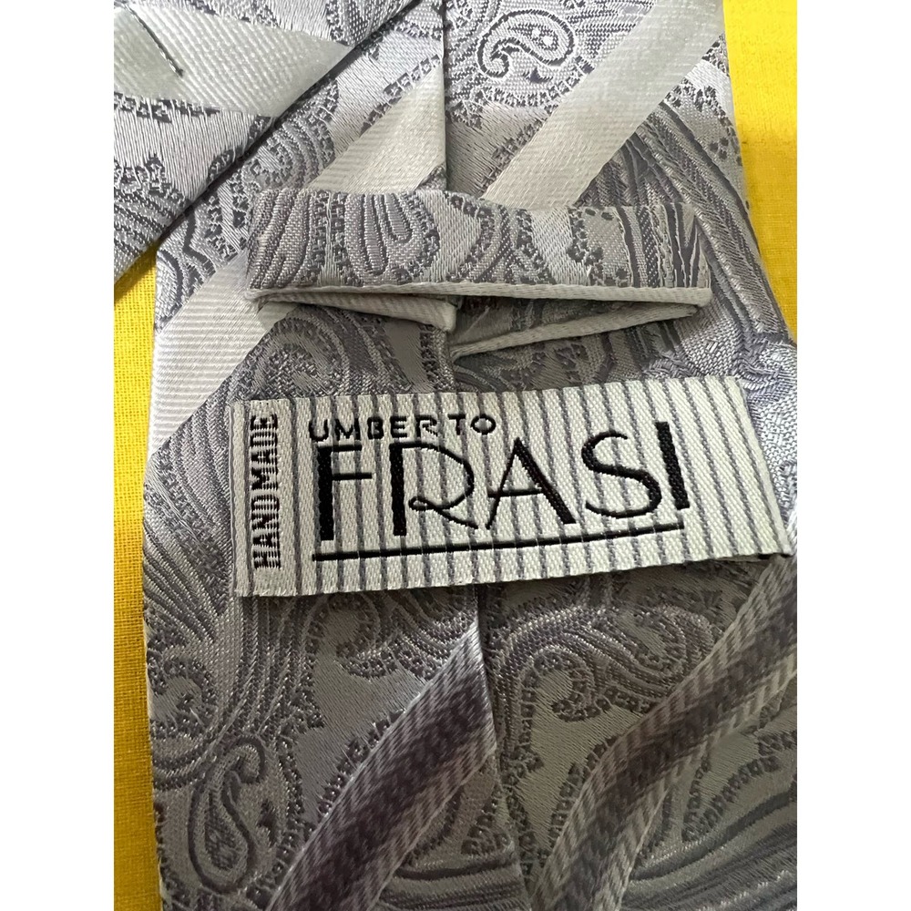 Umberto Frasi Handmade Gray and White Paisley Print Tie - Picture 3 of 4